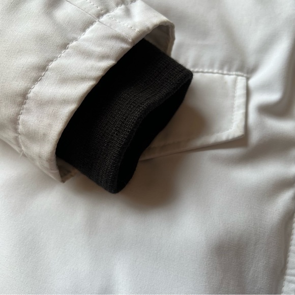 White Canada goose montebello - Picture 4 of 12